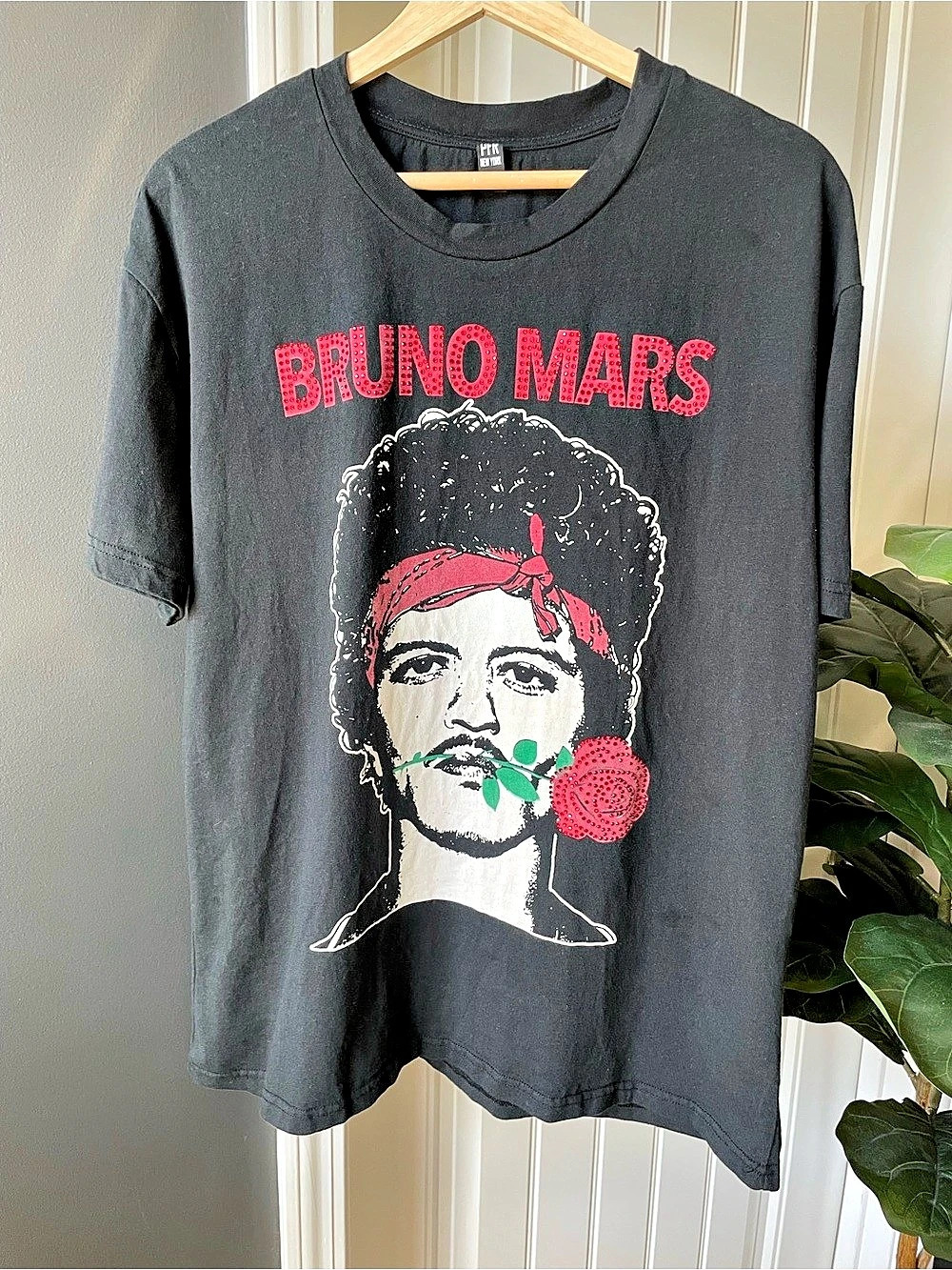 Bruno Mars The Romantic Tour Tee Black Concert Merch Double Sided Size XL | FLAW